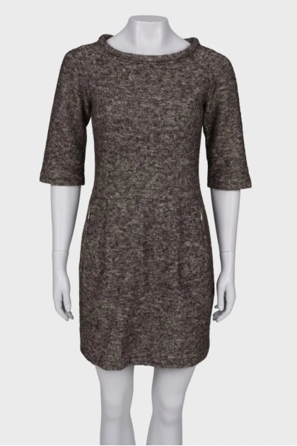 Brown dress with 3/4 sleeves