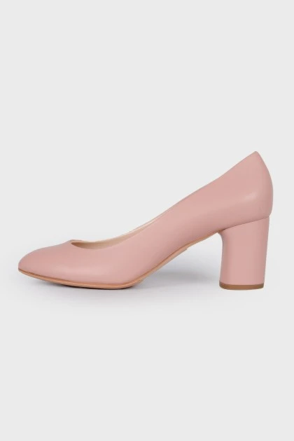 Powder colored leather pumps