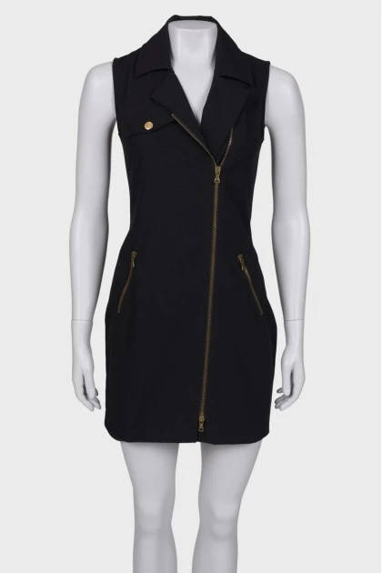 Black dress with zipper fastening