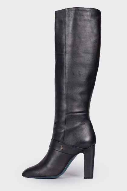 Square toecap leather boots