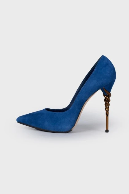 Suede shoes with golden heels