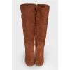 Suede brown boots