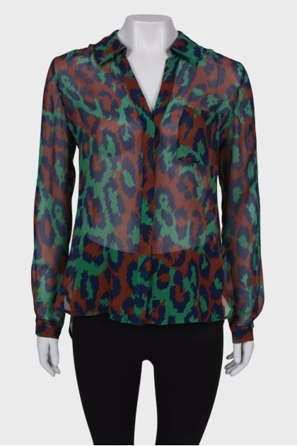 Silk blouse in an abstract print with a tag