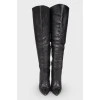 Pointed toecap black leather boots