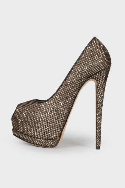 Shoes with glitter and mesh