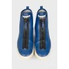 Blue zipped sneakers