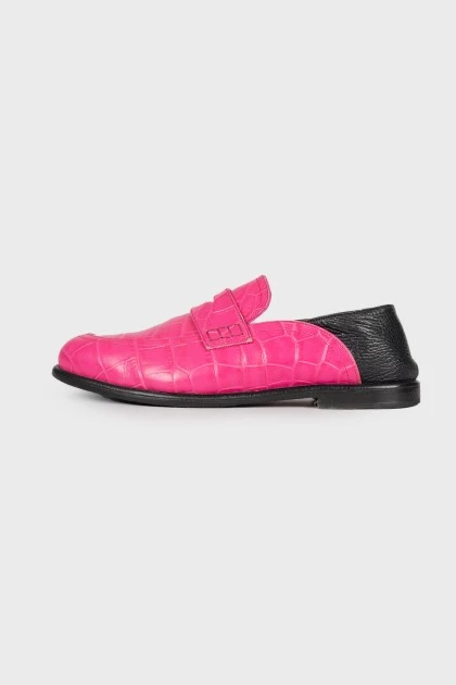 Pink leather shoes