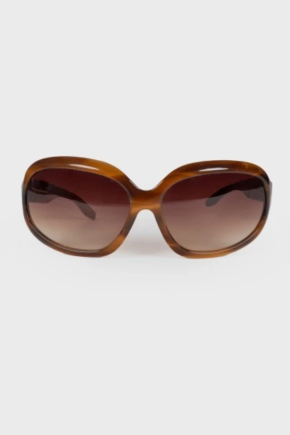 Wood-effect sunglasses