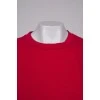 Knitted red T-shirt, with a tag