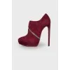 Suede ankle boots with zip