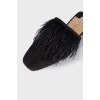 Suede mules with feathers
