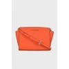 Trapezoidal bag in leather