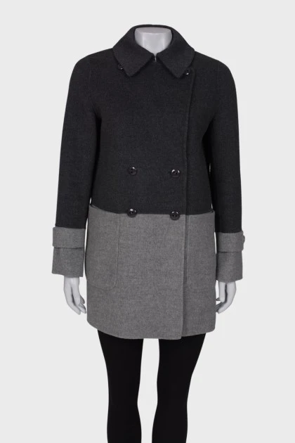 Wool coat with pockets