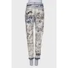 Jeans with embroidered print