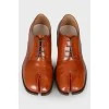 Tabi leather shoes