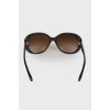 Sunglasses with two tone temple