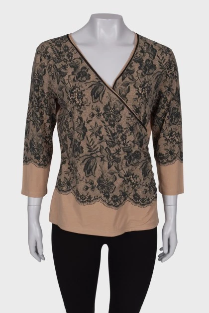 Beige pullover in lace print
