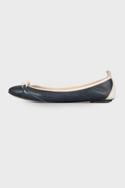 Navy blue leather ballerina shoes
