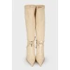 Combined pointed toe boots