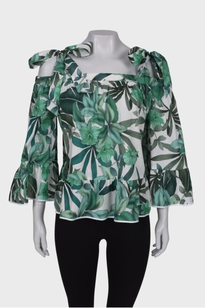 Blouse in green floral print
