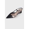 Pointed toe leather mules