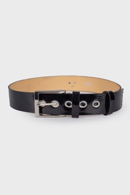 Leather belt with silver hardware