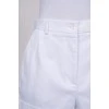 White shorts with pockets