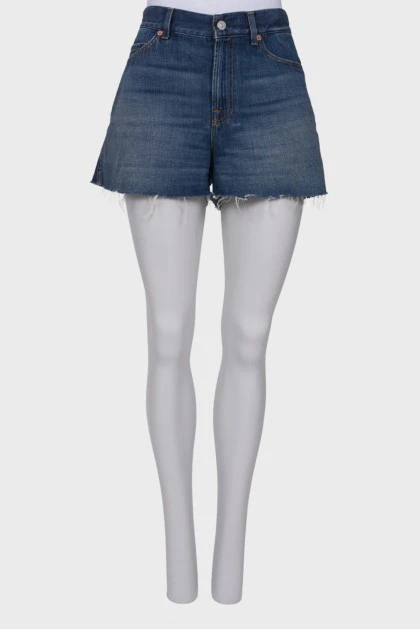 Denim shorts with embroidered pocket