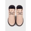 Leather insulated low shoes
