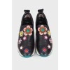 Decorated leather sneakers