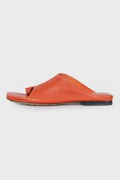 Square toe leather slippers