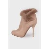 Beige ankle boots with fur