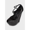 Black wedge shoes