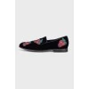 Men's moccasins with embroidered print