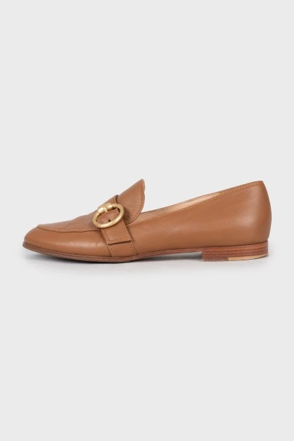 Leather loafers with golden buckle