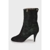 Suede ankle boots with chain