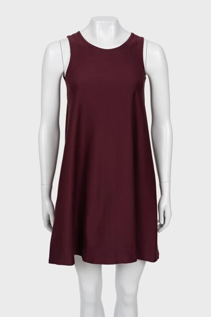 Burgundy mini dress with a loose fit