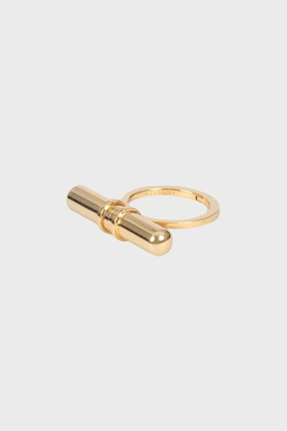 Gold ring with capsule