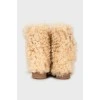 Beige boots with fur