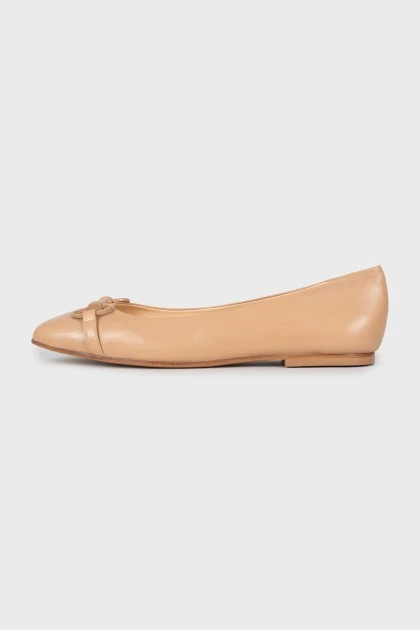 Beige square toe ballet shoes