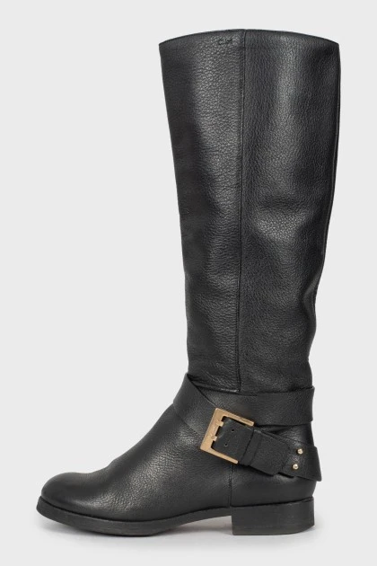 Black leather boots with buckle