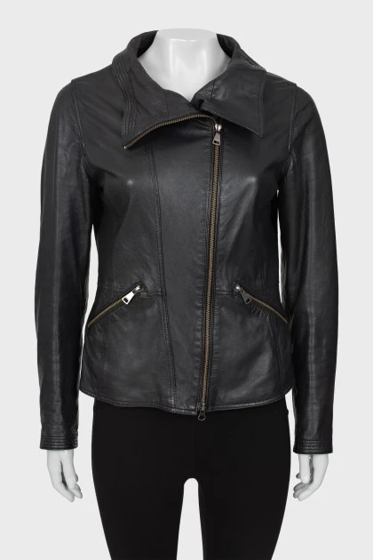 Leather jacket with oblique zipper