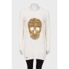 Wool sweater with skull decor