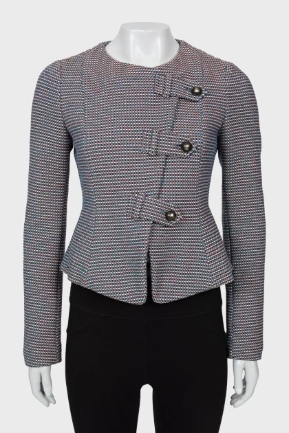 Fitted jacket with bias fastening