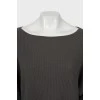 Knitted tunic with slits on the sides