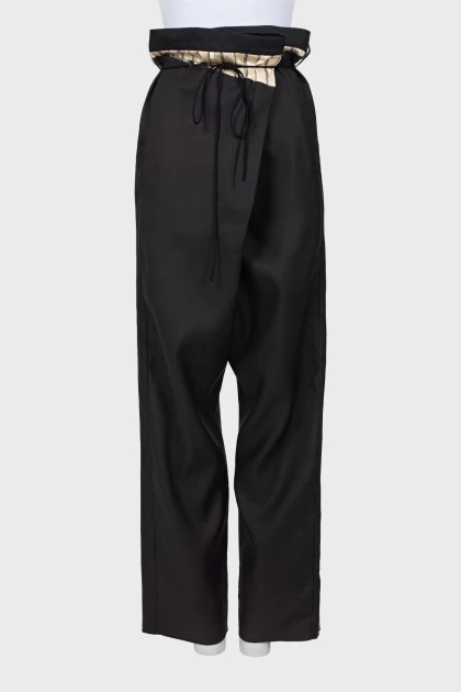 Straight trousers with accent waist