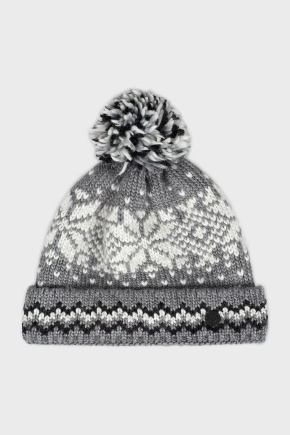 Men's knitted hat with pattern