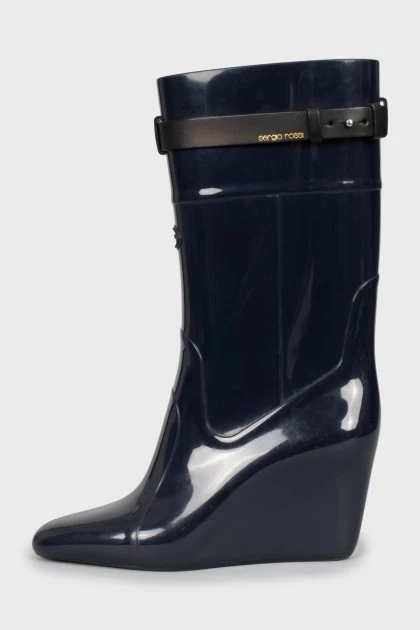 Wedge rubber boots