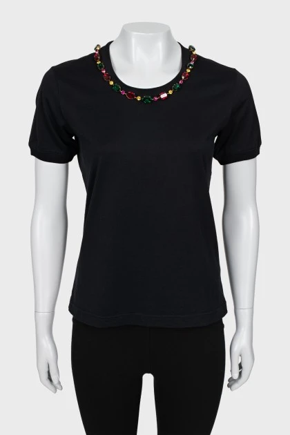 Black T-shirt decorated with stones