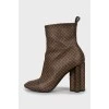Silhouette ankle boots